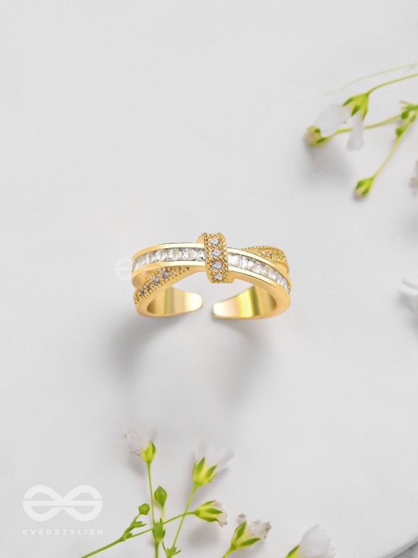Twilight Crossroads - Golden Embellished Ring 