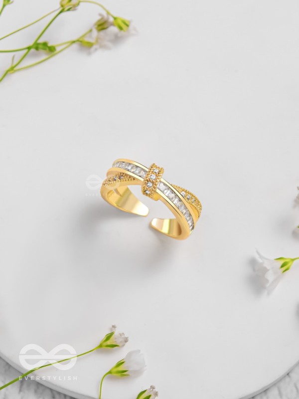 Twilight Crossroads - Golden Embellished Ring 