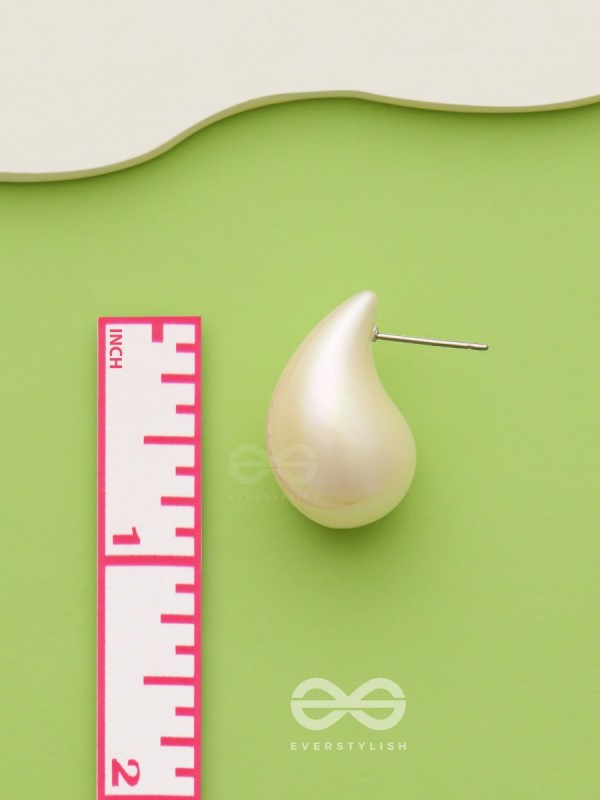 Glitter Drops - Holographic Acrylic Earrings (White)