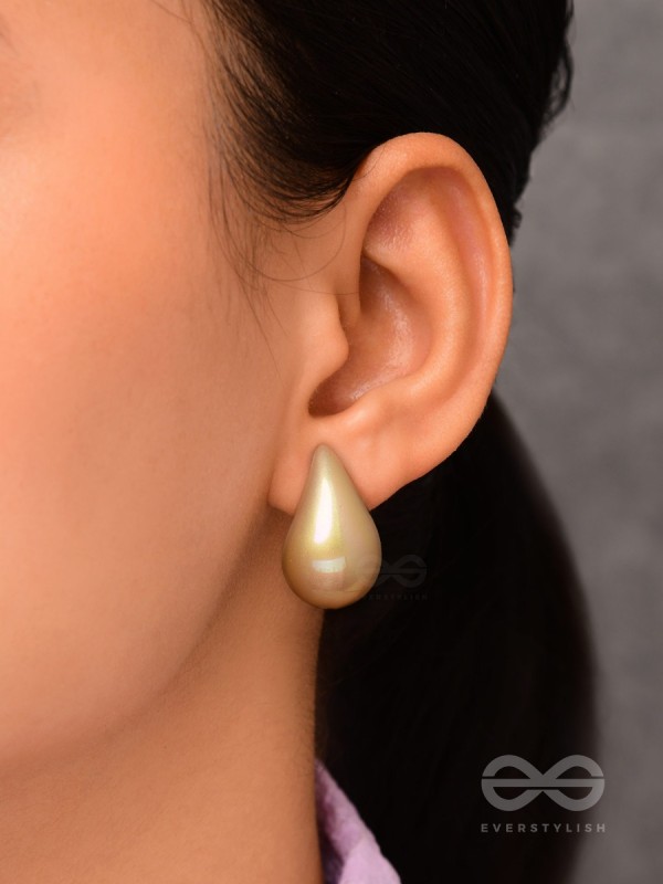 Glitter Drops - Holographic Acrylic Earrings (Golden)