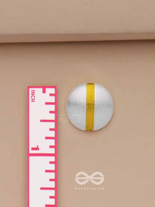 Subtle Streak - Silver Stud Earrings