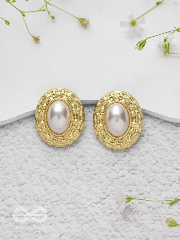 Gilded Pearls - Golden Earrings