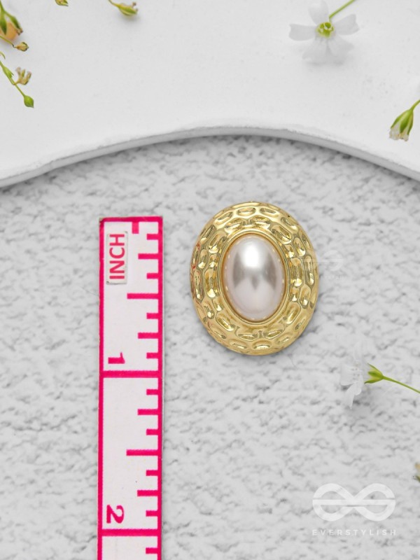 Gilded Pearls - Golden Earrings