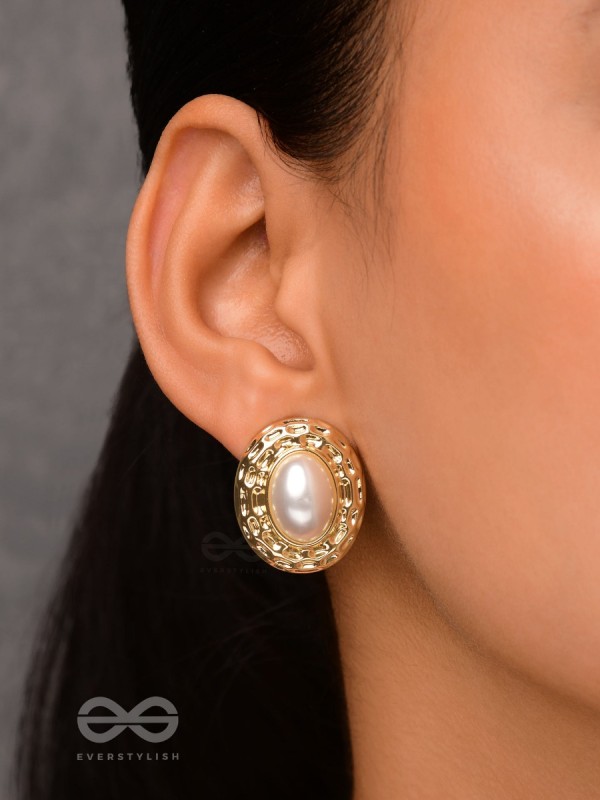 Gilded Pearls - Golden Earrings