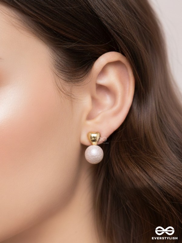 Heart's Delight - Golden Earrings