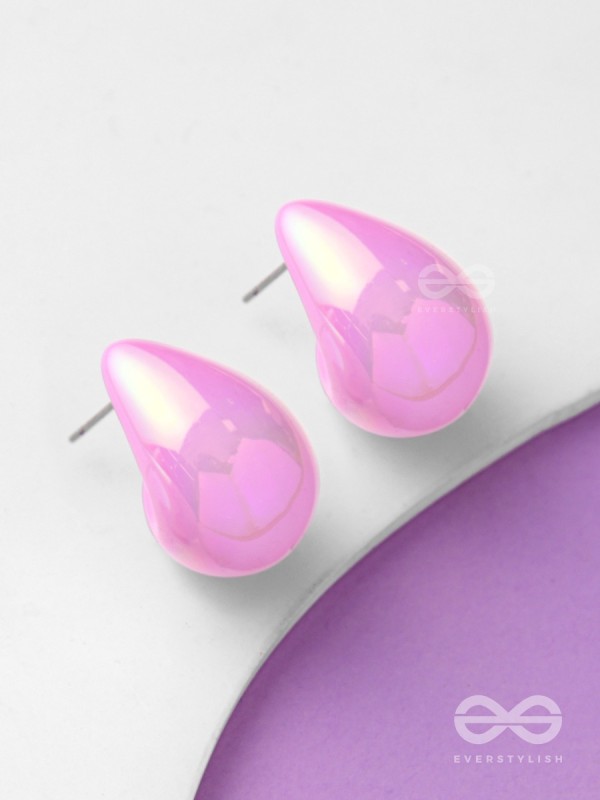 Shining Crescents - Holographic Acrylic Earrings (Pink)