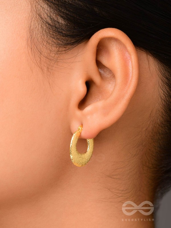 Glittering Halos - Golden Earrings