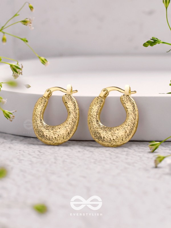 Glittering Halos - Golden Earrings