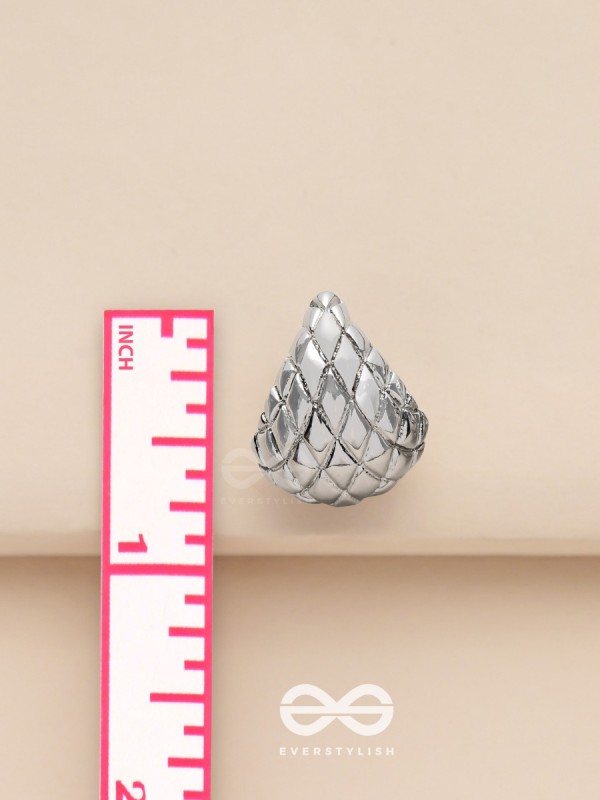 Moonlit Scales - Silver Earrings