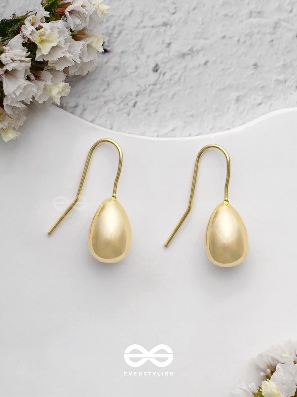 Droopy Danglers - Golden Earrings