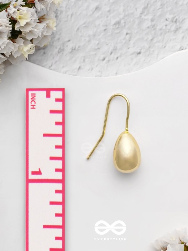 Droopy Danglers - Golden Earrings