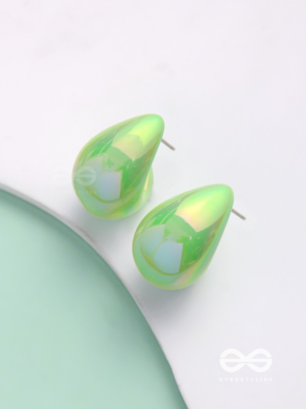 Shining Crescents - Holographic Acrylic Earrings (Green)