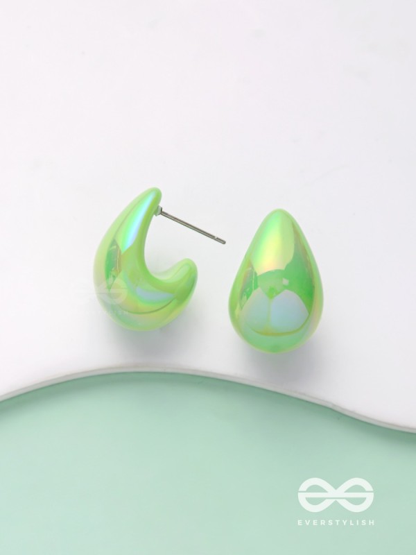 Shining Crescents - Holographic Acrylic Earrings (Green)