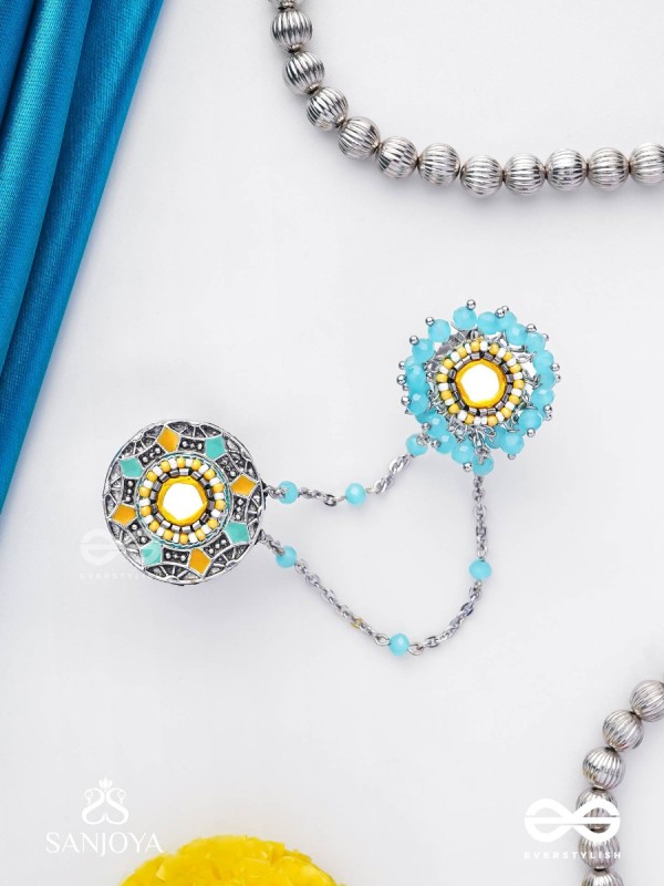 Ambarant - The Horizon Bands - Mirror And Beads Hand Embroidered Enamelled Oxidised Chain Linked Double Rings (Adjustable)