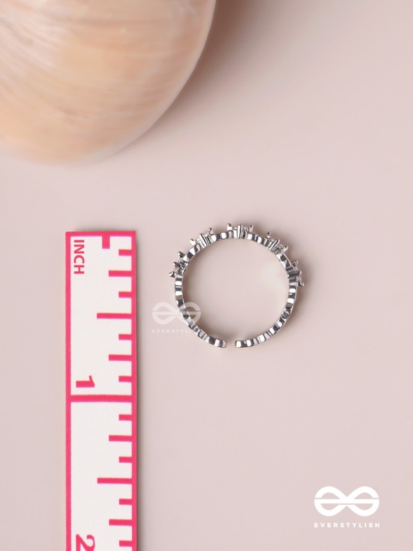 The Heart Confetti - Silver Cubic Zirconia Ring (Adjustable)