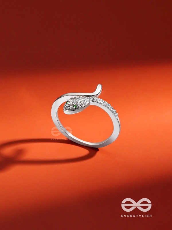 The Artisan Leaf - Cubic Zirconia Silver Ring