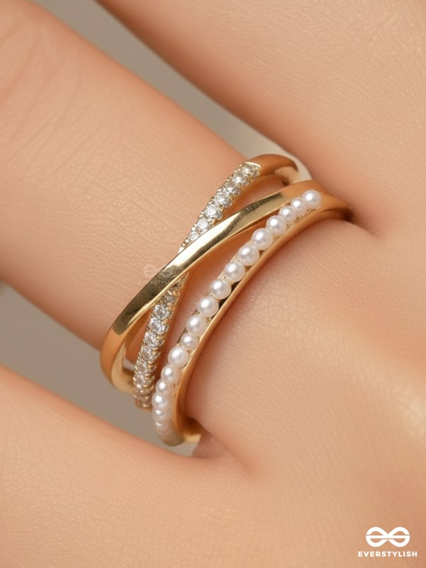 Crossroads Of Fate - Cubic Zirconia Golden Ring (Adjustable)