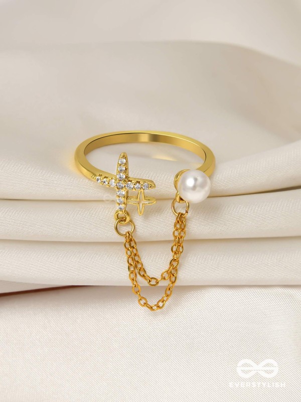 Cross My Heart - Golden Cubic Zirconia Ring (Adjustable)