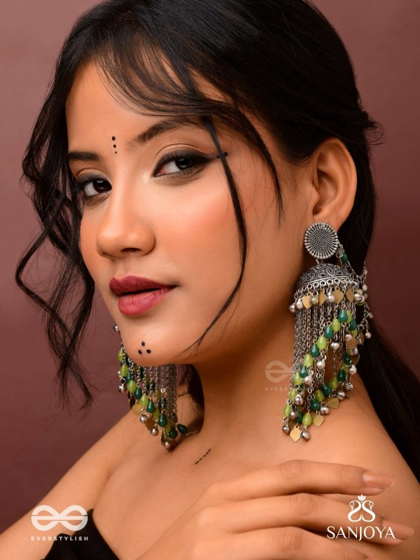 Girayah - Souvenirs Of The Nature - Beads And Glass Drops Hand Embroidered Oxidised Chain Earrings