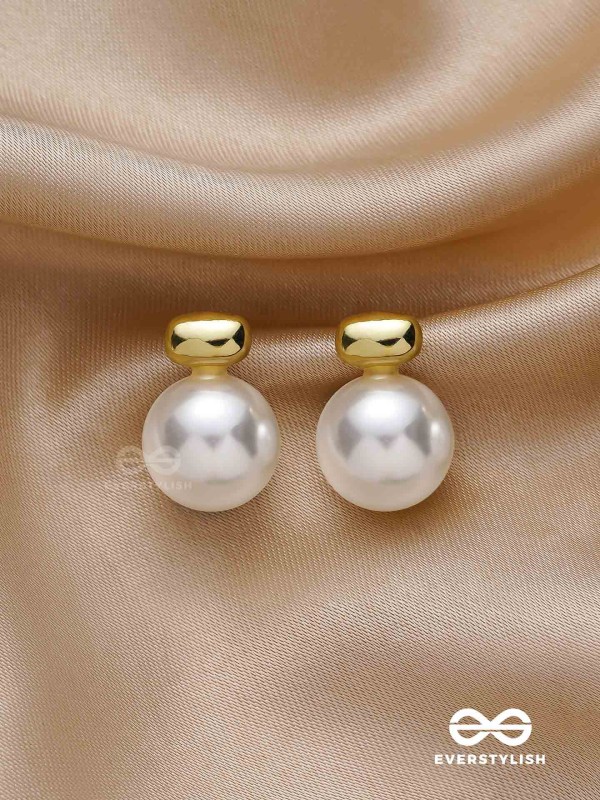 Lustrous Pearls- Subtle Stud Earrings