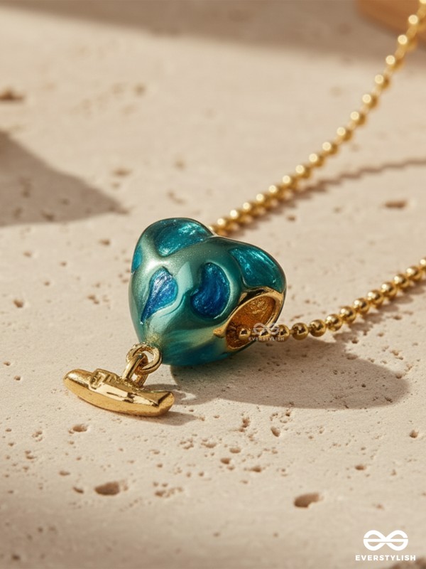 AQUA KISS- 18K GOLD PLATED ANTI-TARNISH TURQUOISE STATEMENT PENDANT NECKLACE 