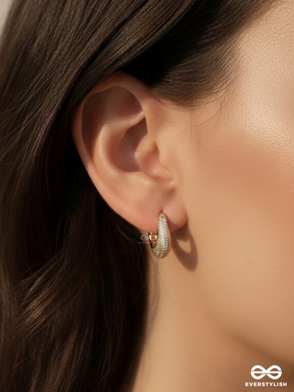 SHINY SPLENDOUR - 18K GOLD PLATED ANTI-TARNISH STATEMENT STUD EARRINGS INLAID WITH CUBIC ZICRONIA STONES