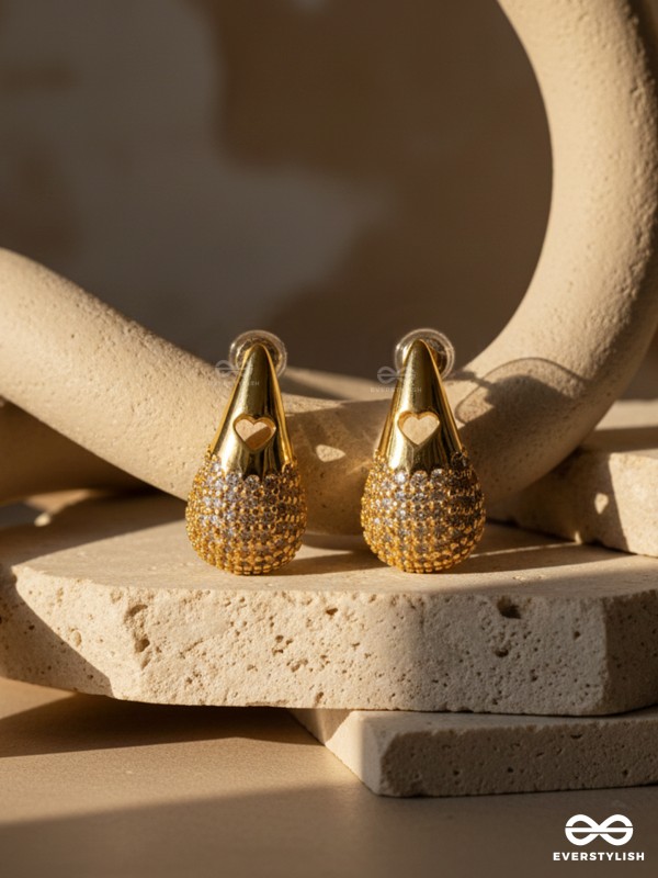 GILDED TEARDROPS - CLASSY 18K GOLD PLATED ANTI-TARNISH STUD EARRINGS INLAID WITH CUBIC ZICRONIA STONES