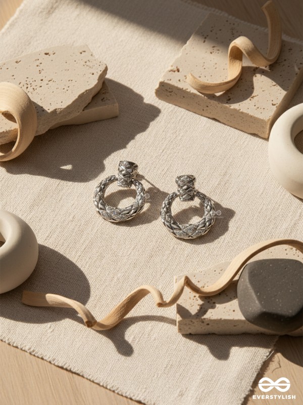 TWISTED GLOW- SILVER-PLATED ANTI-TARNISH EMBELLISHED ROUND EARRINGS