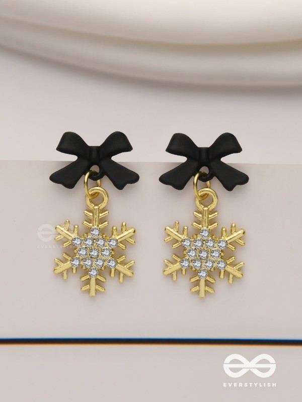 Nocturnal snowcharms- Dangling earrings with black velvety bows and golden stars 