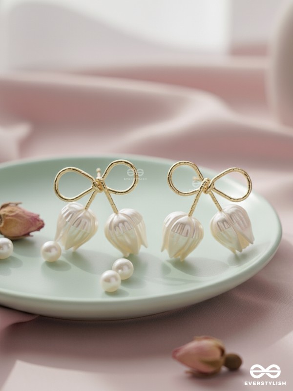 Golden infinity- Golden studs with white pearl roses 