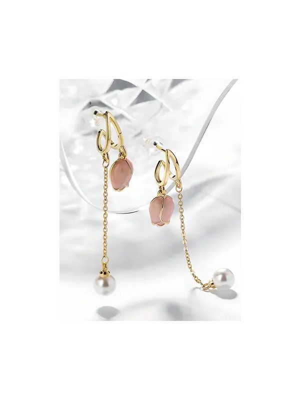 Soft resilience - Golden dangling earrings with pink rosé  
