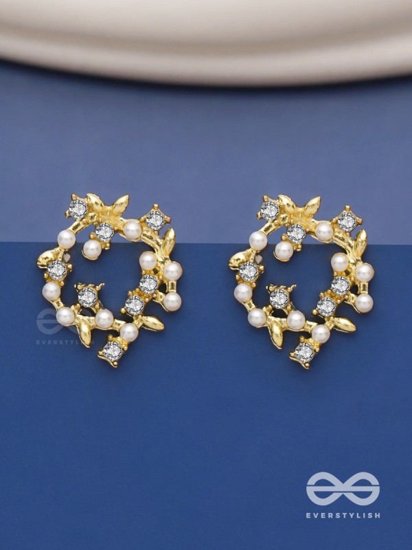 Emerald vines -Wreath shaped pearl studs 