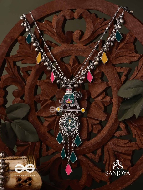 NOMAD SPIRIT – COLORFUL TRIBAL STATEMENT NECKLACE