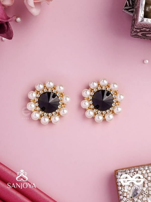 RATRIRATNA – ALIA BHATT INSPIRED EARRINGS WITH A BLACK STONE AND PEARLS, SYMBOLIZING PURITY AND ELEGANCE