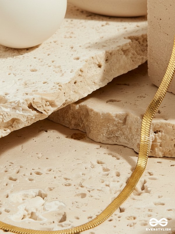 SERENE STREAM - STAINLESS STEEL ANTI-TARNISH GOLDEN MINIMALIST NECKLACE