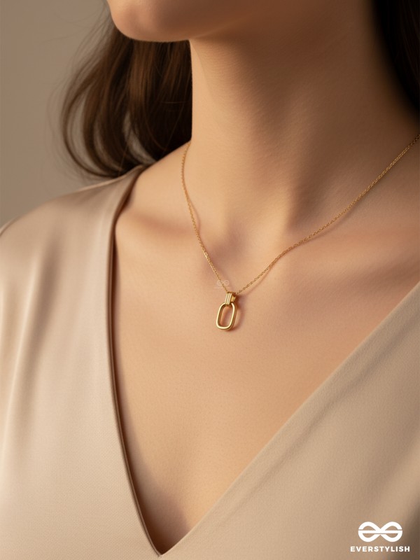 DAINTY DARLING - STAINLESS STEEL ANTI-TARNISH RECTANGLE PENDANT NECKLACE