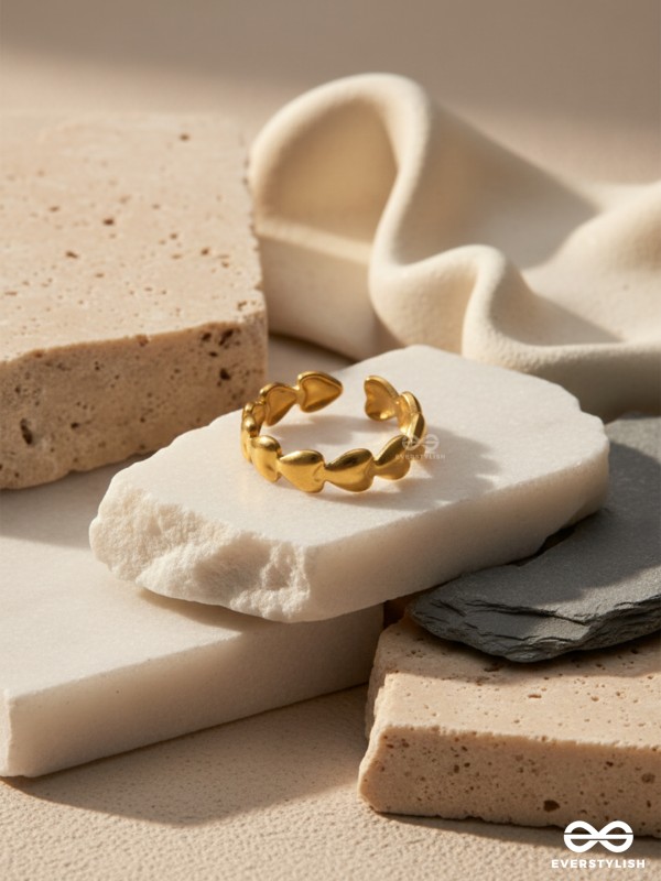 ETERNAL HEARTLINE - DAINTY STAINLESS STEEL ANTI-TARNISH RING