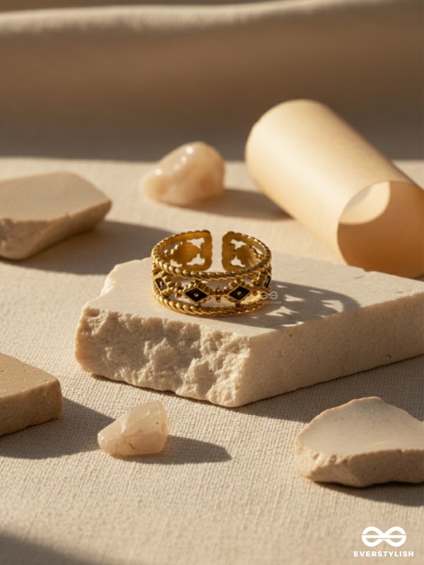 MYSTIC FRAMES - GOLDEN STAINLESS STEEL ANTI-TARNISH GEOMETRIC RING