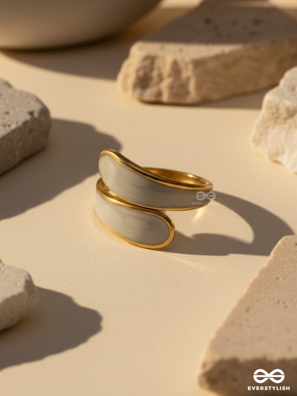 POISED EMBRACE - STAINLESS STEEL ANTI-TARNISH ENAMELLED RING