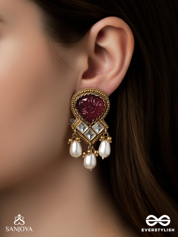 KANAKAVALLI - GOLDEN CREEPER - PEARLS, ENGRAVED STONE CUTDANA AND KUNDAN WORK EARRINGS