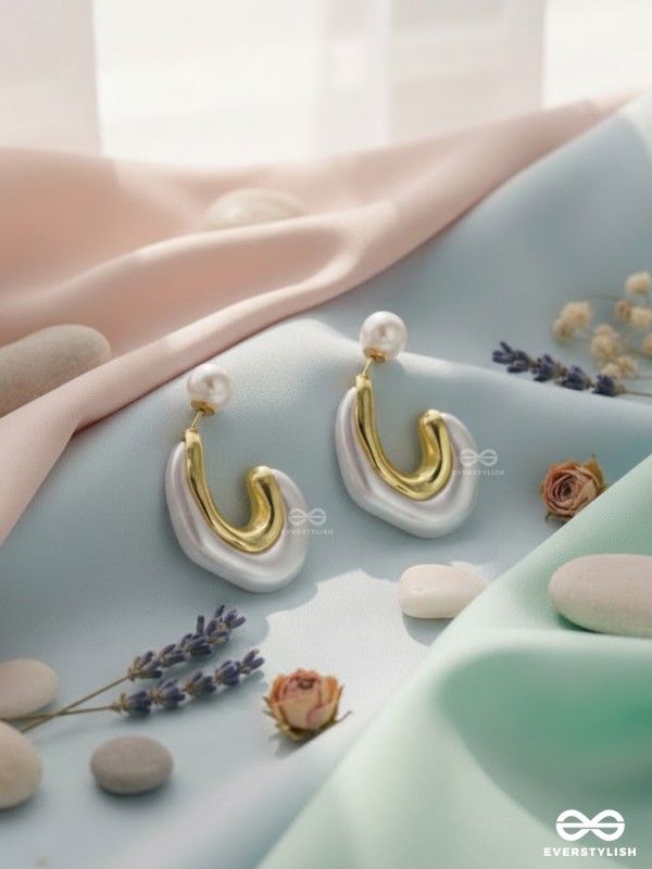 GILDED CREST - MODERN DUAL-TONE HOOPS