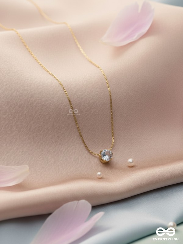 AURA GLEAM - TIMELESS DAINTY STAINLESS STEEL WHITE CZ PENDANT