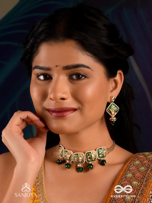 VANASHREE - QUEEN OF THE FOREST- HANDMADE KUNDAN SET WITH NECKLACE AND EARRINGS 