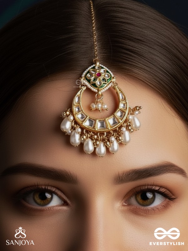 VIBHAVATI - ADORNED WITH RICHNESS - EXQUISITE KUNDAN MAANGTIKA WITH ENAMELLED POLKI DESIGN, PEARLS AND GEMSTONES