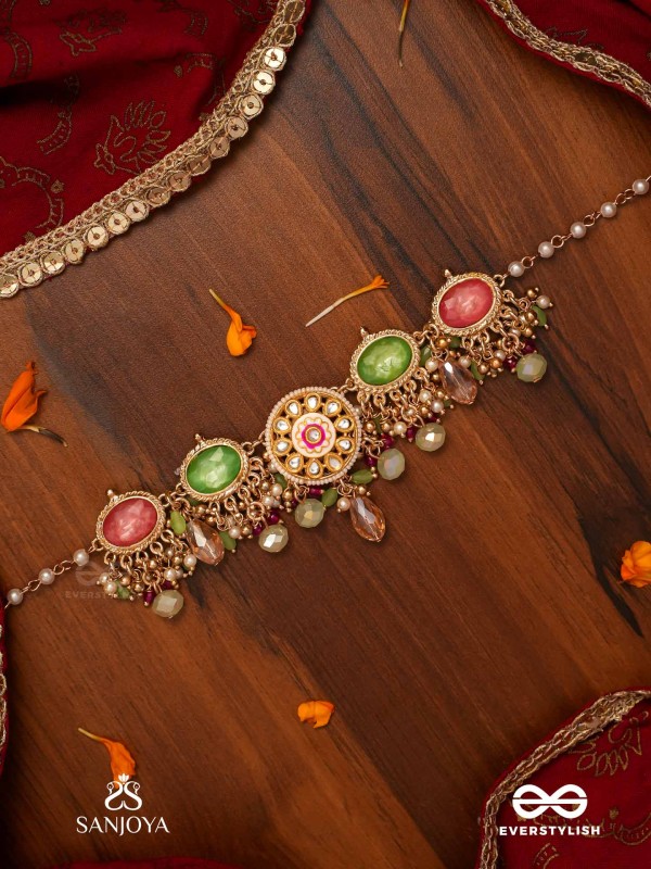 HARITRINA - GREEN AND PINK BEAUTY - ORNATE KUNDAN CHOKER WITH FLORAL MOTIFS AND SPARKLING DROPS