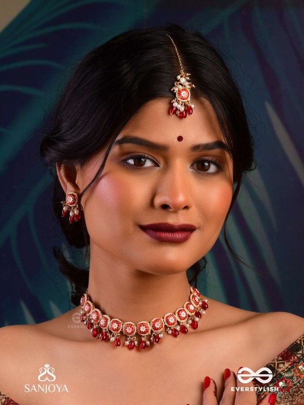 TRADITIONAL RED ENAMELLED POLKI MAANGTIKA WITH LUSTROUS BEADS AND PEARLS