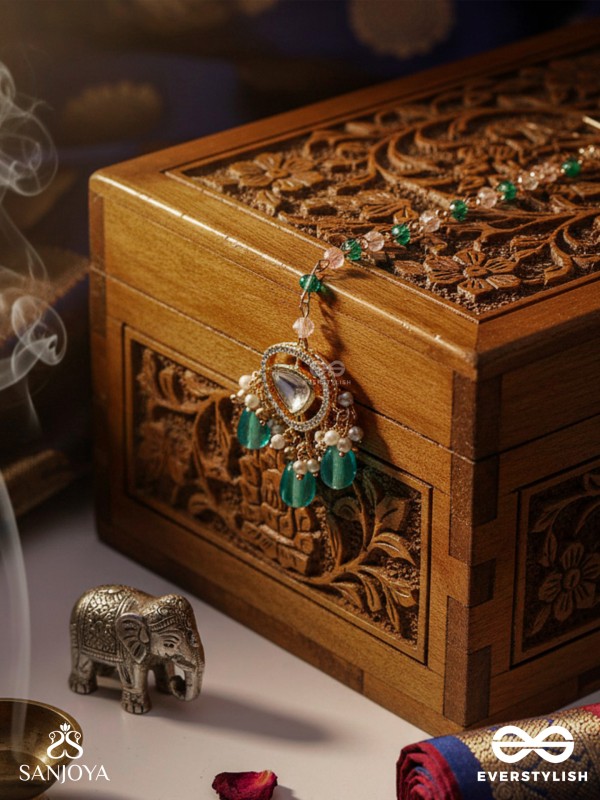 INDRANEELA - BLUE SAPPHIRE GLOW - ROYAL KUNDAN POLKI MAANGTIKA WITH SPARKLING TEAL GEMSTONES