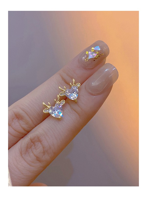LUMINOUS FAWN - DAINTY HEART GEM DEER STUDS
