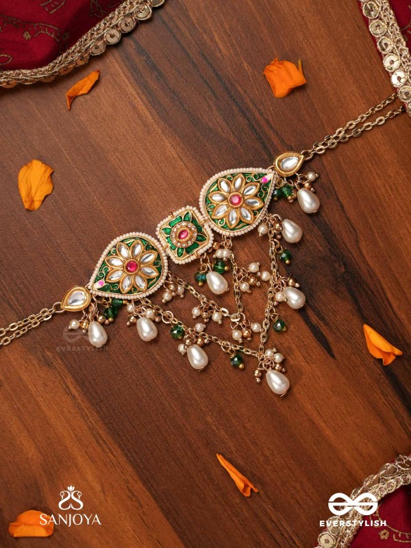 VANDEVI - GODDESS OF THE FOREST-  GRACEFUL KUNDAN NECKLACE WITH BEADS, DAINTY CHAINS AND PEARL DROPS