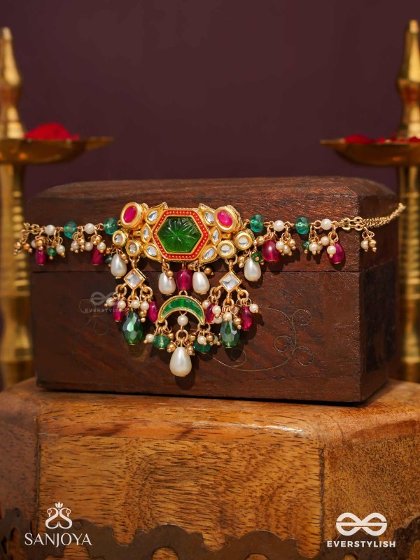 HARARASA - ESSENCE OF GREEN- KUNDAN NECKPIECE WITH PEARLS, BEADS AND GEMSTONE